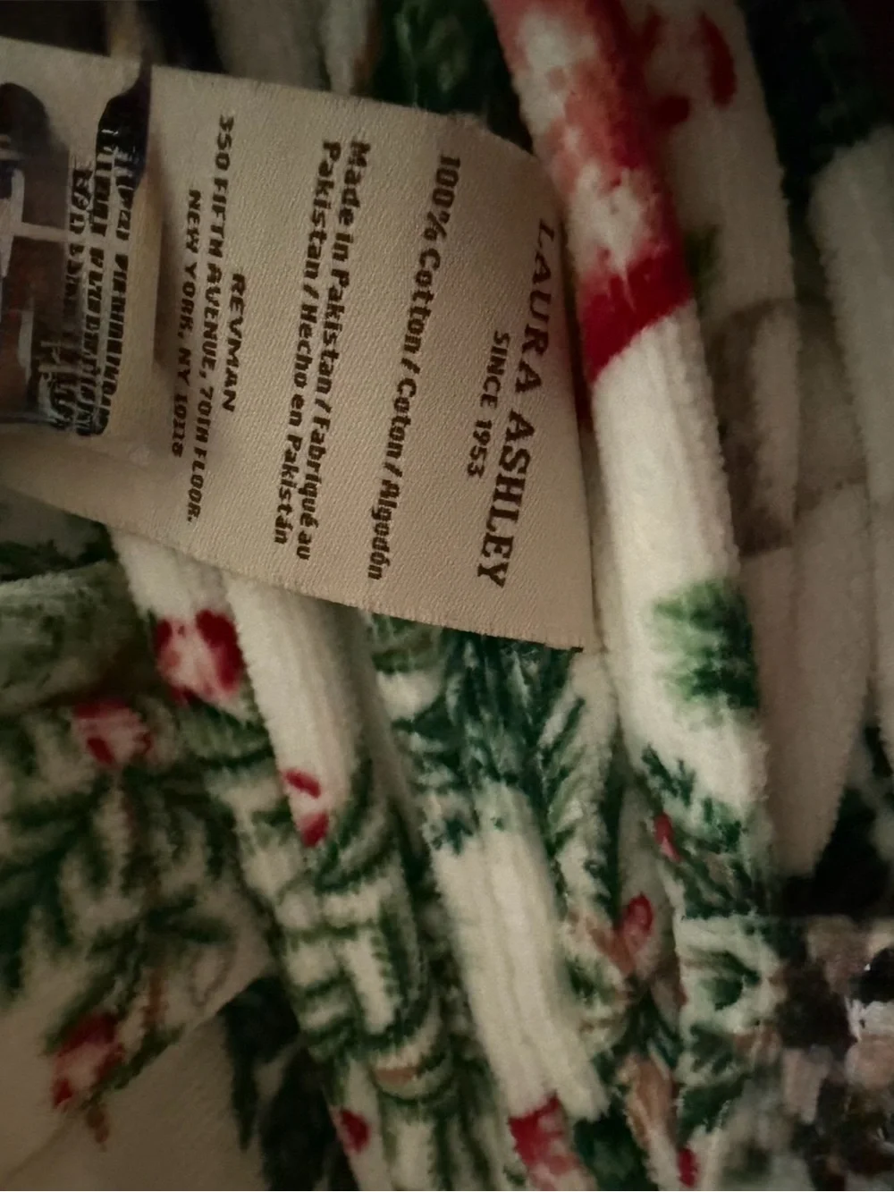 5 PC Laura Ashley Christmas Tree and Red Bow Towel Set